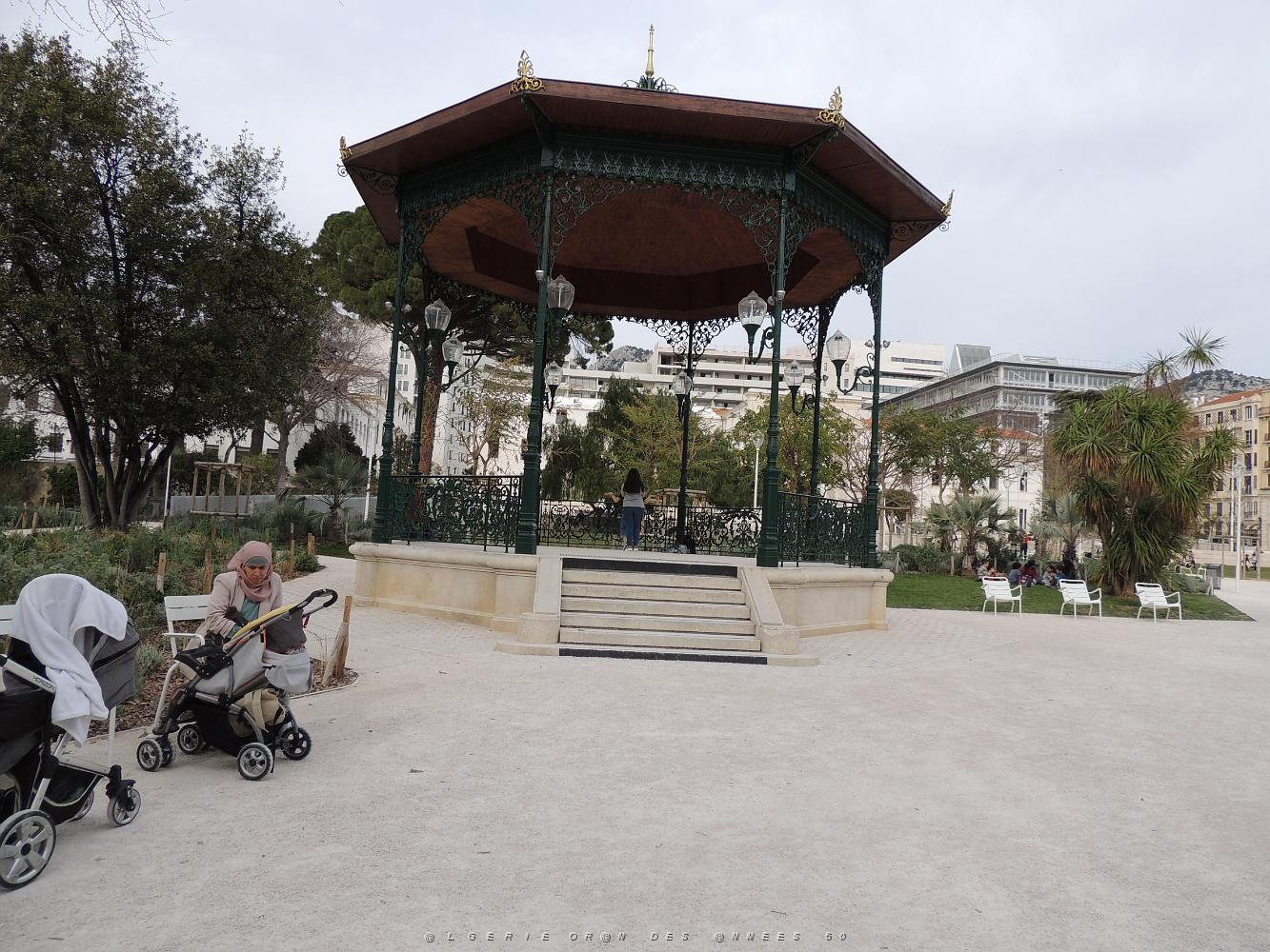 39 Le Kiosque a Musique.JPG -           